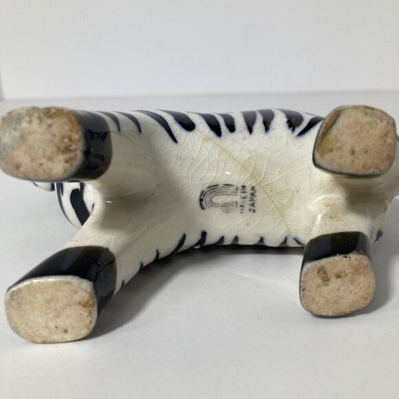 Vintage‎ MCM Porcelain Zebra Planter Made in Japan Black & White 5 x 6" Flaw - Picture 6 of 9